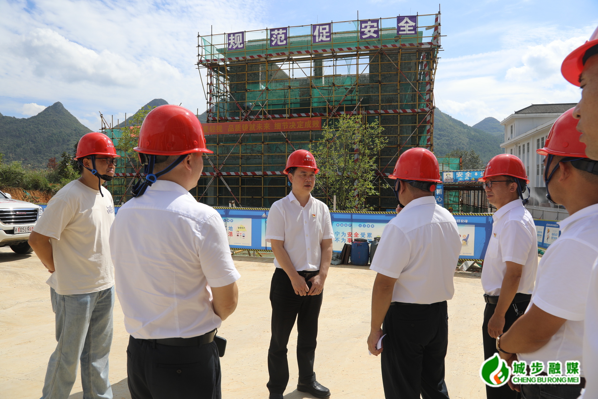 何德波督导调研国庆中秋假期安全生产工作