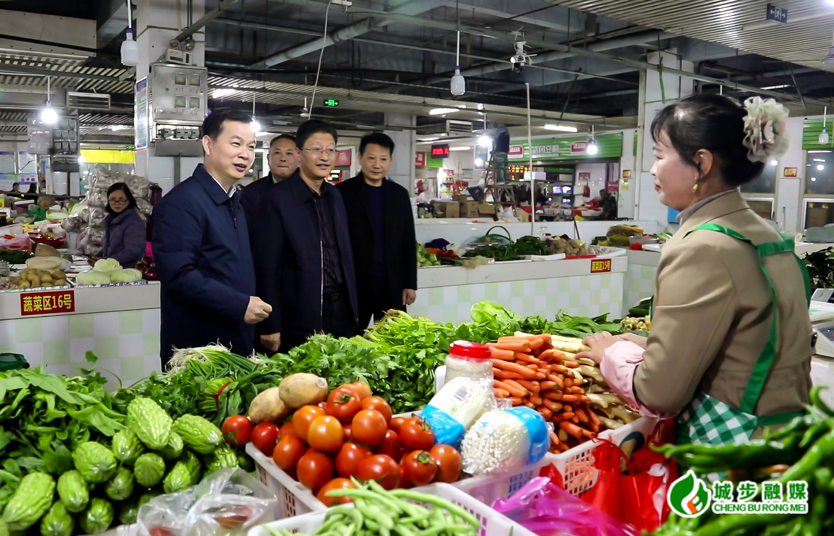 何德波督导调研市容秩序综合整治工作