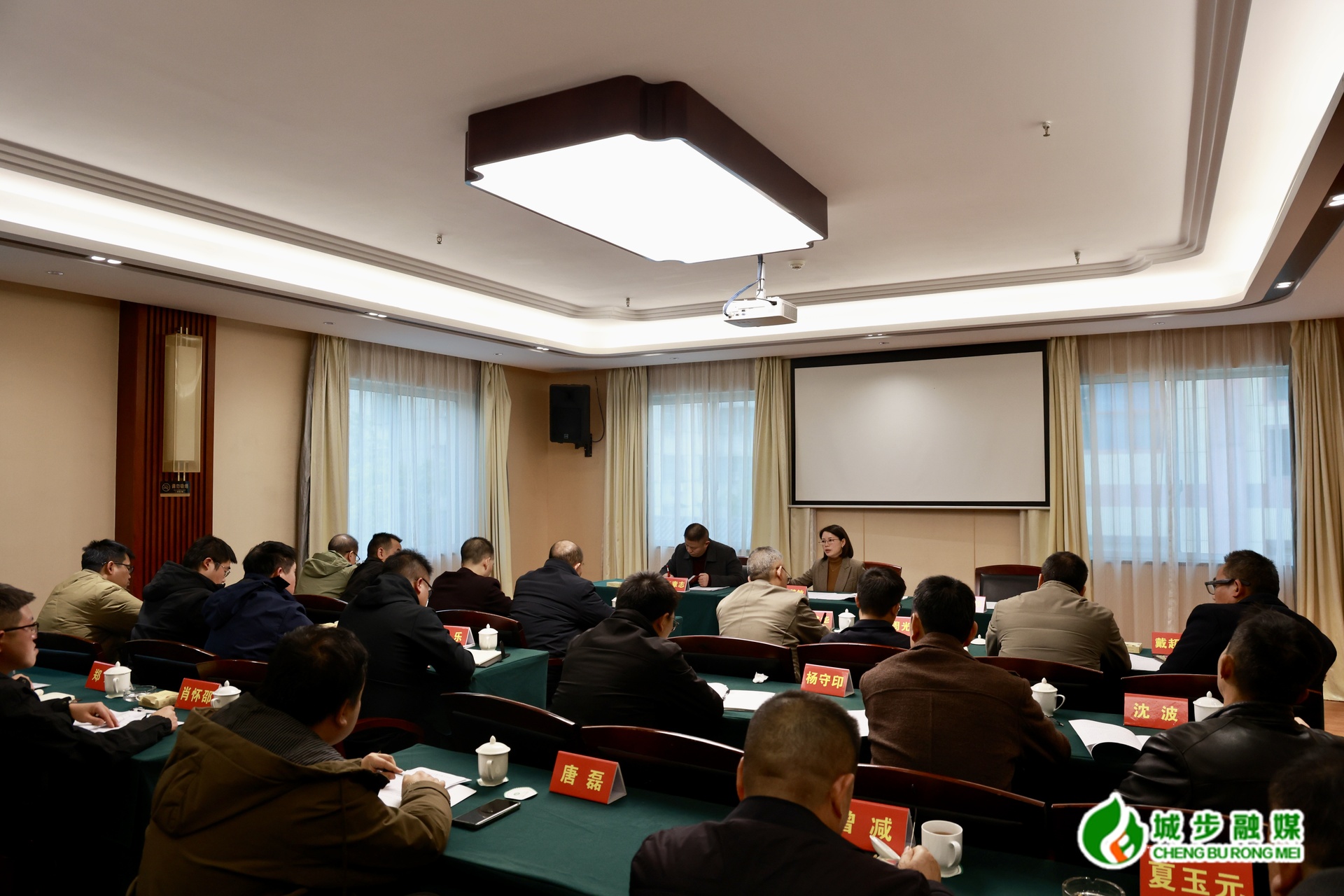 王慧敏专题调度县中医医院整体搬迁项目进展工作