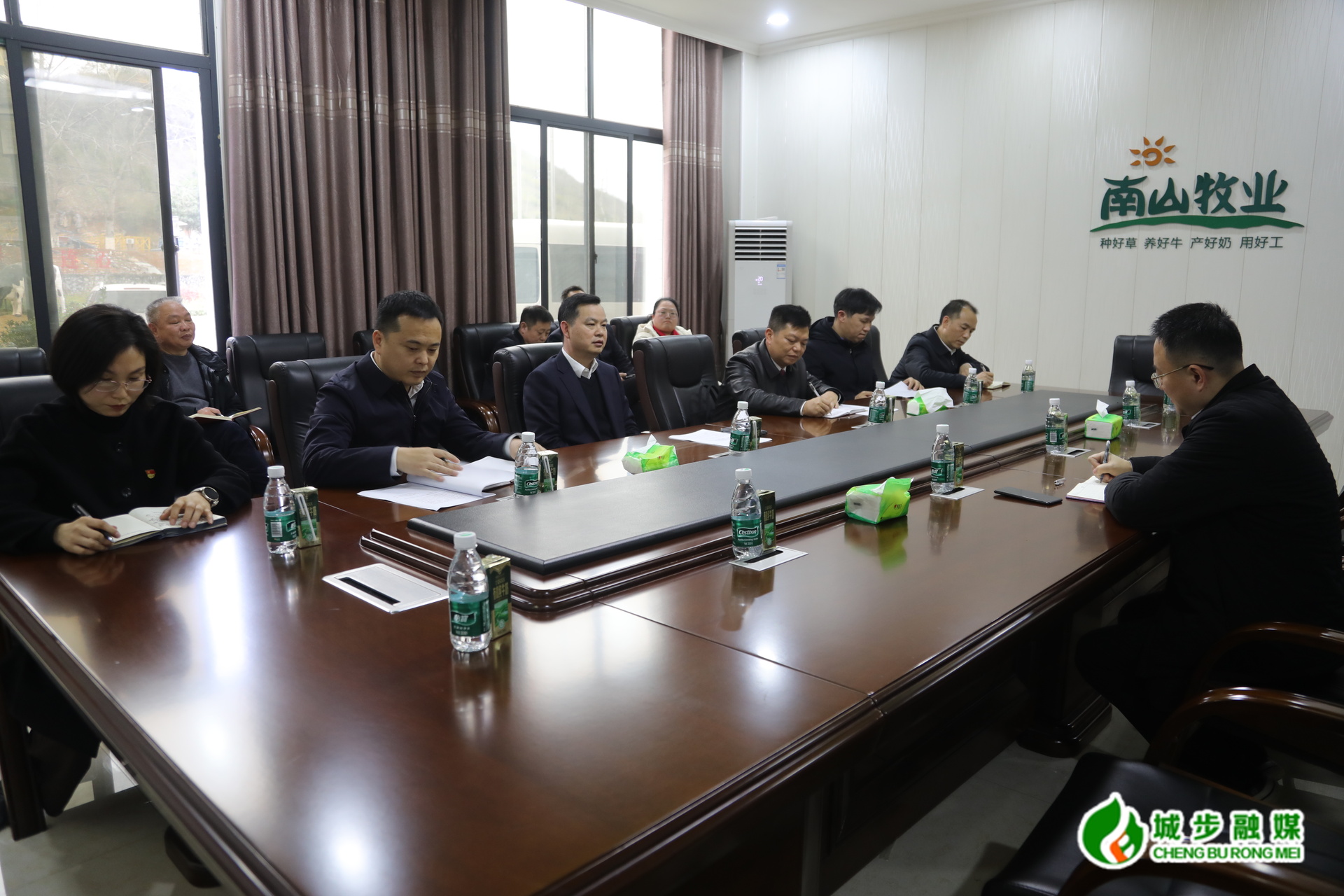 何德波督导调研产业园区工作并开展送解优“新春第一访”民营企业走访活动