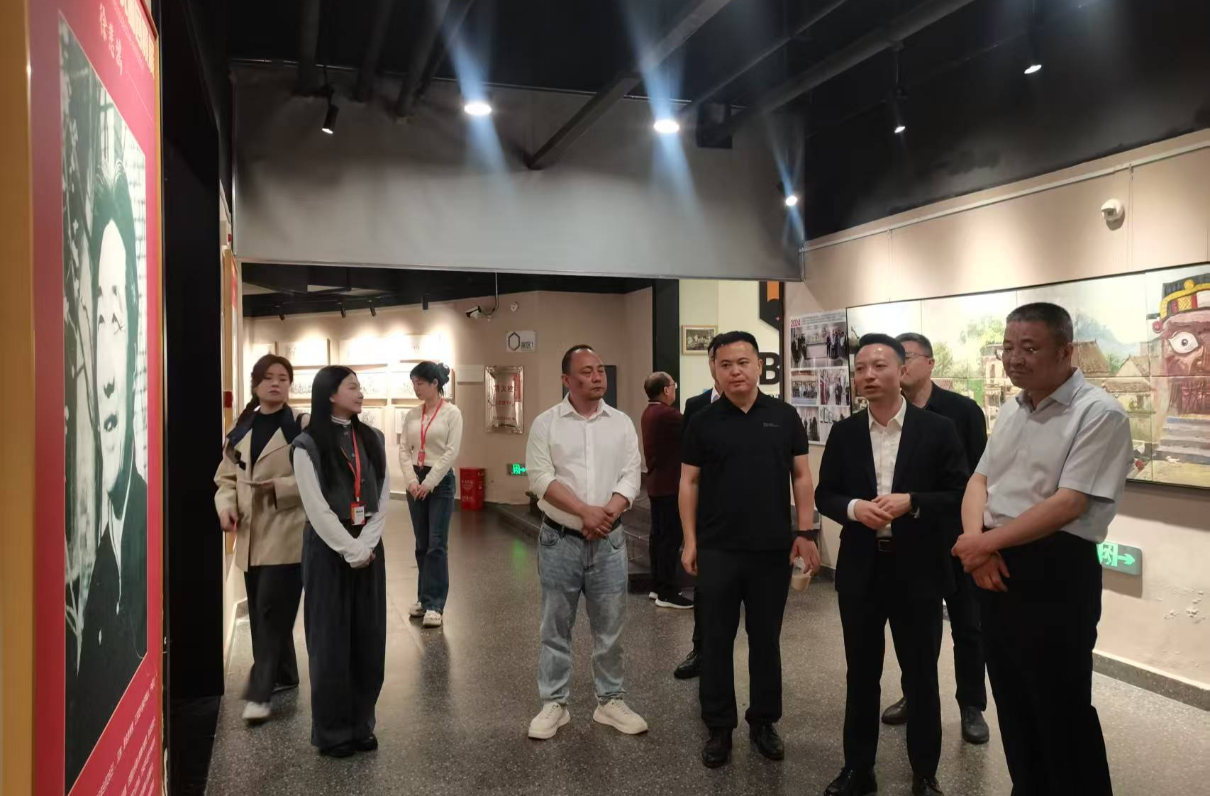 李宪一行参加长沙市城步商会成立三周年庆典活动并走访考察商会会员企业