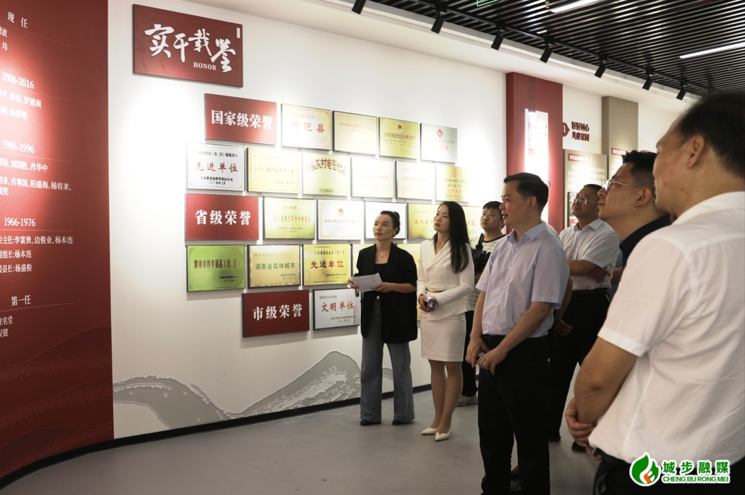 何德波带队现场调度70周年县庆筹备工作